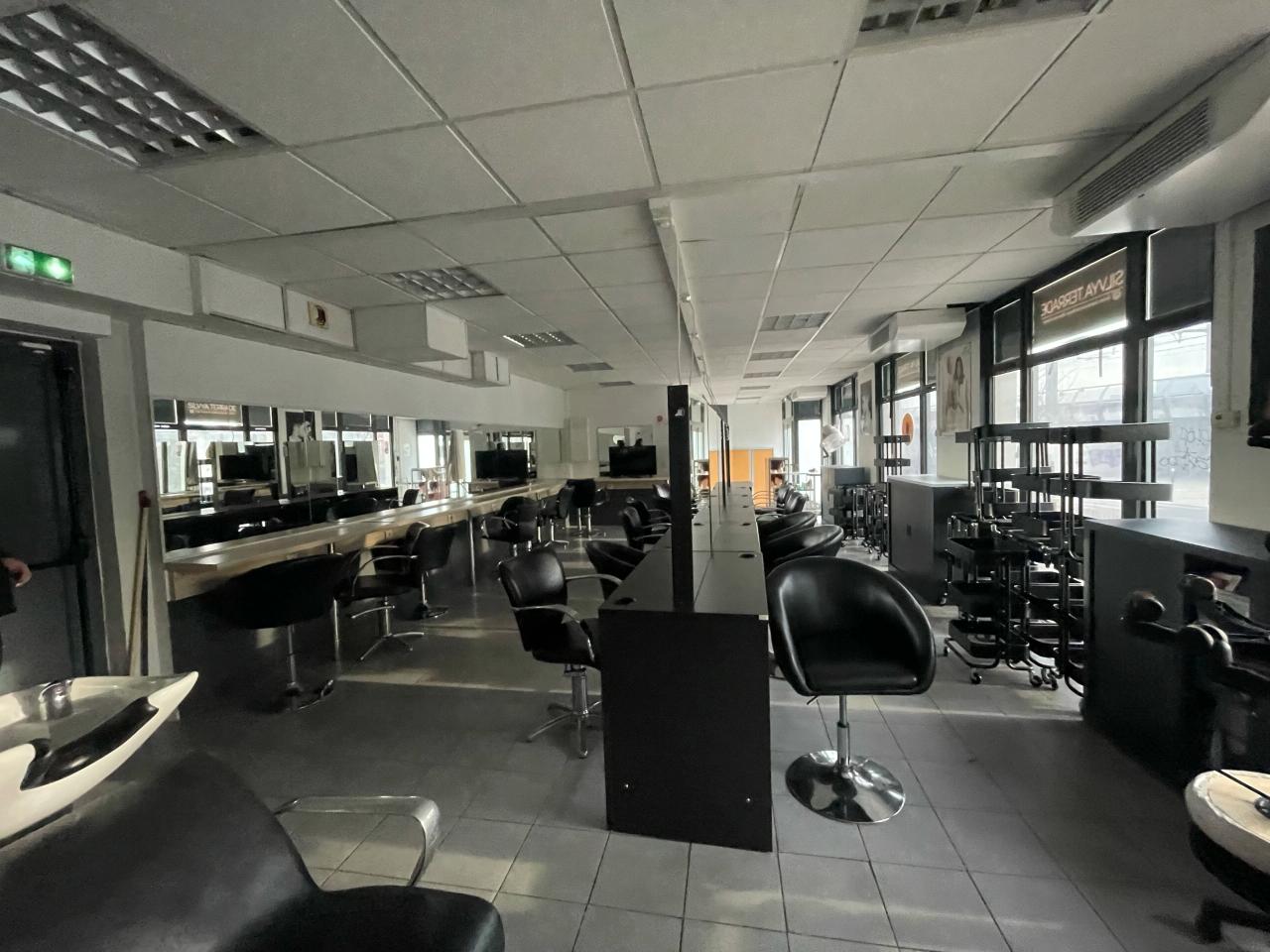 Bureau Bordeaux 697m² Location bureau Bordeaux Gironde OLBUR2530458 9